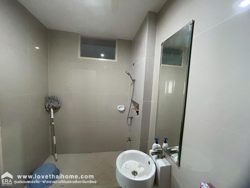 ขายด่วนทาวน์โฮม 2 ชั้น หมู่บ้านอาร์ เค พาร์ค406 รามอินทรา-คู้บอน ถ.เลียบคลองสอง พื้นที่ 51.2 ตรว. ขายถูกที่สุดในโครงการ ห่างจากป้อมยามเพียง 100 เมตร