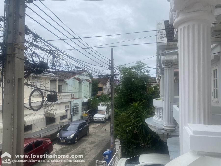 ขายทาวน์เฮ้าส์ หมู่บ้านเอเวอร์กรีน บางนา-ตราด กม.5 ใกล้รถไฟฟ้าสายสีเหลือง พื้นที่ 18 ตรว. 2 ชั้น ขายถูกในย่านนี้ บ้านรีโนเวทใหม่ทั้งหลัง