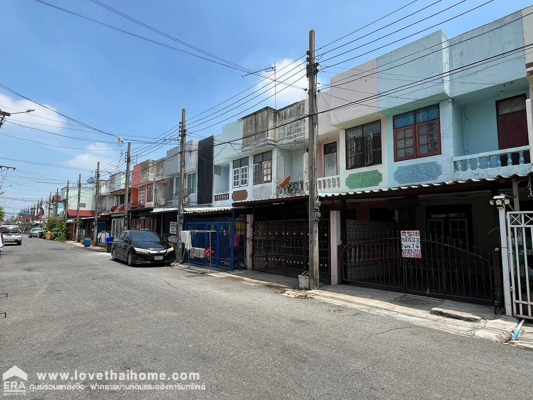 ขายทาวน์เฮ้าส์ 2 ชั้น ซ.พหลโยธิน54 มบ.รุ่งเรืองเฮ้าส์ ทำเลทอง! ขนาด 16 ตรว. ขายเพียงแค่ 1.35 ล้านบาท ใกล้ BTS สะพานใหม่ เพียงไม่กี่นาที ราคาน่ารัก ทำเลกลางเมืองแบบนี้หาไม่ได้อีกแล้ว สนใจโทร 062-892-6297