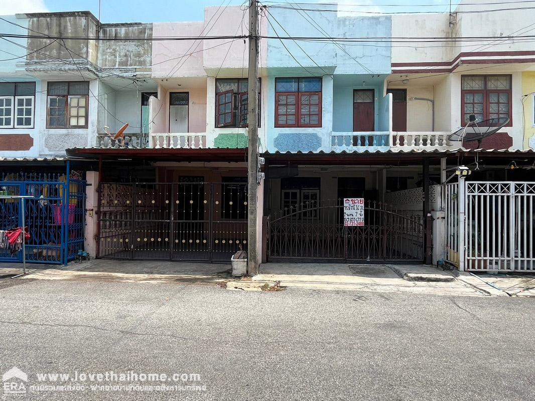 ขายทาวน์เฮ้าส์ 2 ชั้น ซ.พหลโยธิน54 มบ.รุ่งเรืองเฮ้าส์ ทำเลทอง! ขนาด 16 ตรว. ขายเพียงแค่ 1.35 ล้านบาท ใกล้ BTS สะพานใหม่ เพียงไม่กี่นาที ราคาน่ารัก ทำเลกลางเมืองแบบนี้หาไม่ได้อีกแล้ว สนใจโทร 062-892-6297