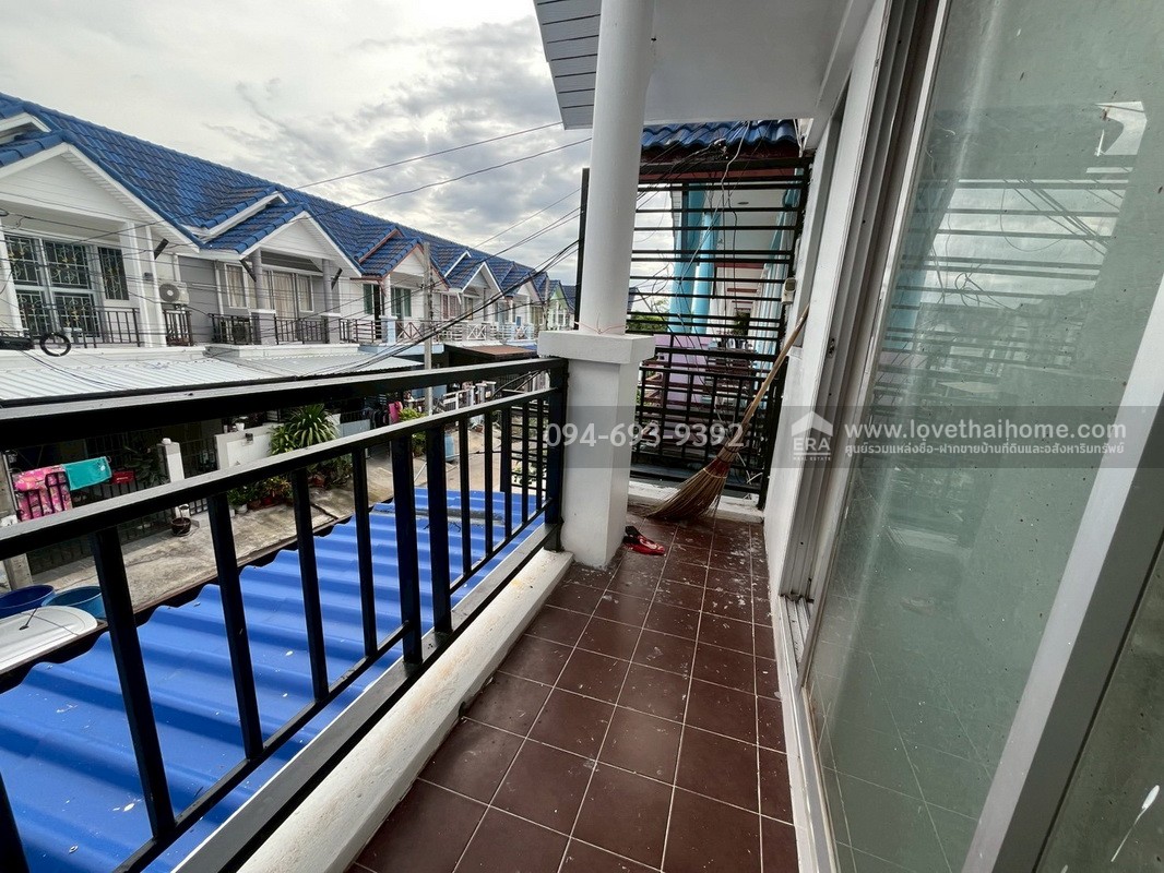 ขายทาวน์เฮ้าส์ 2 ชั้น ซอยเทศบาลบางปู74 หมู่บ้านนครทองบีช พื้นที่ 25 ตรว. ขายถูกๆ ทำเลโดนๆ ราคานี้หาไม่ได้อีกแล้ว เพราะอยากขาย ด่วน! ขายไว!