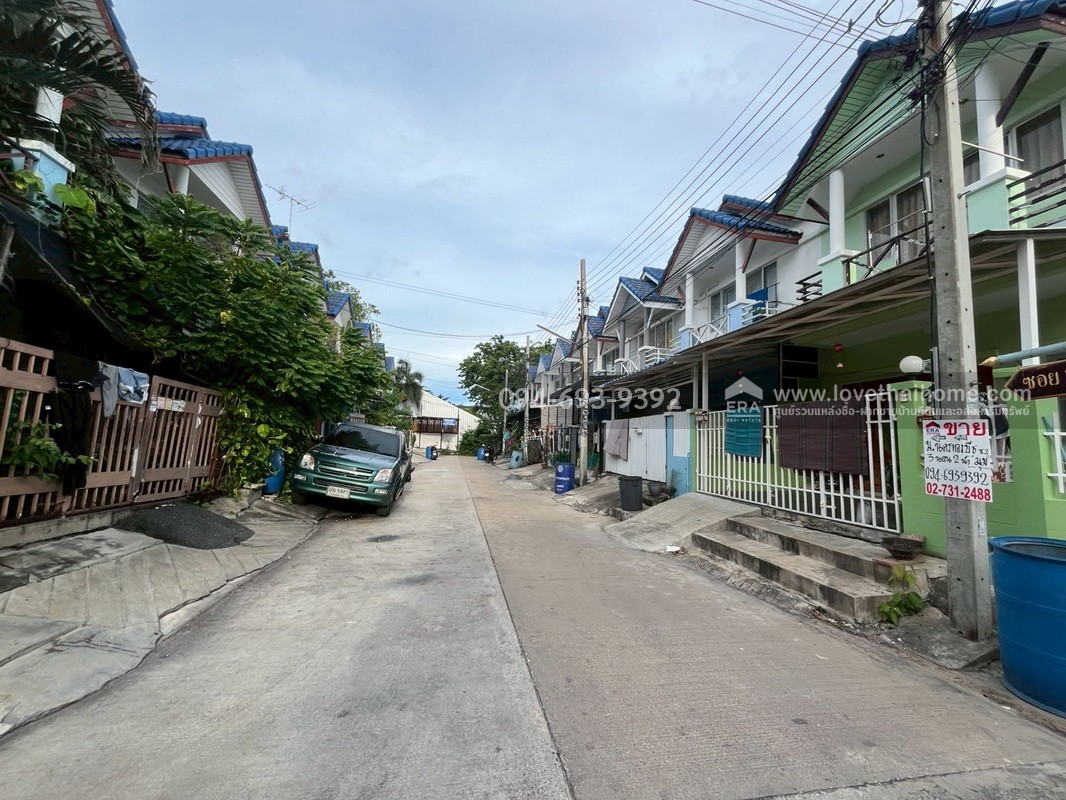 ขายทาวน์เฮ้าส์ 2 ชั้น ซอยเทศบาลบางปู74 หมู่บ้านนครทองบีช พื้นที่ 25 ตรว. ขายถูกๆ ทำเลโดนๆ ราคานี้หาไม่ได้อีกแล้ว เพราะอยากขาย ด่วน! ขายไว!