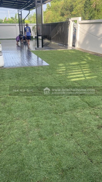 ขายบ้านเดี่ยวสร้างใหม่ ซ.ทวีวัฒนา 9-พุทธมณฑลสาย 3 ตลิ่งชัน พื้นที่ 100 ตรว. ใกล้สนามหลวง 2 บ้านไม่เคยเข้าอยู่