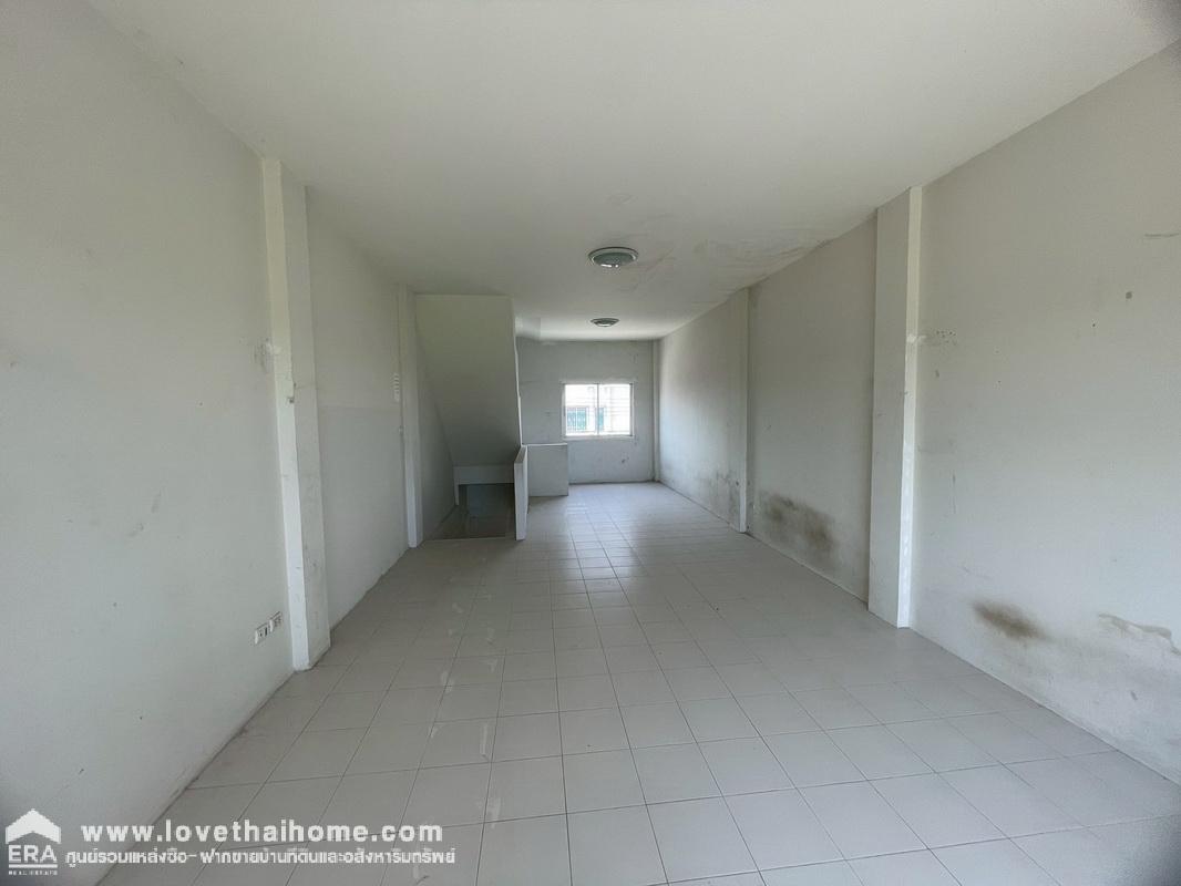 ขายตึกแถว 3 ชั้น ซ.บางนา-ตราด37 หมู่บ้านวิคตอเรีย ไพรเวท ซิตี้ หอมศิล บางปะกง พื้นที่ 20.5 ตารางวา ติดถนนค้าขายได้ ใกล้นิคมเวลโกรว์