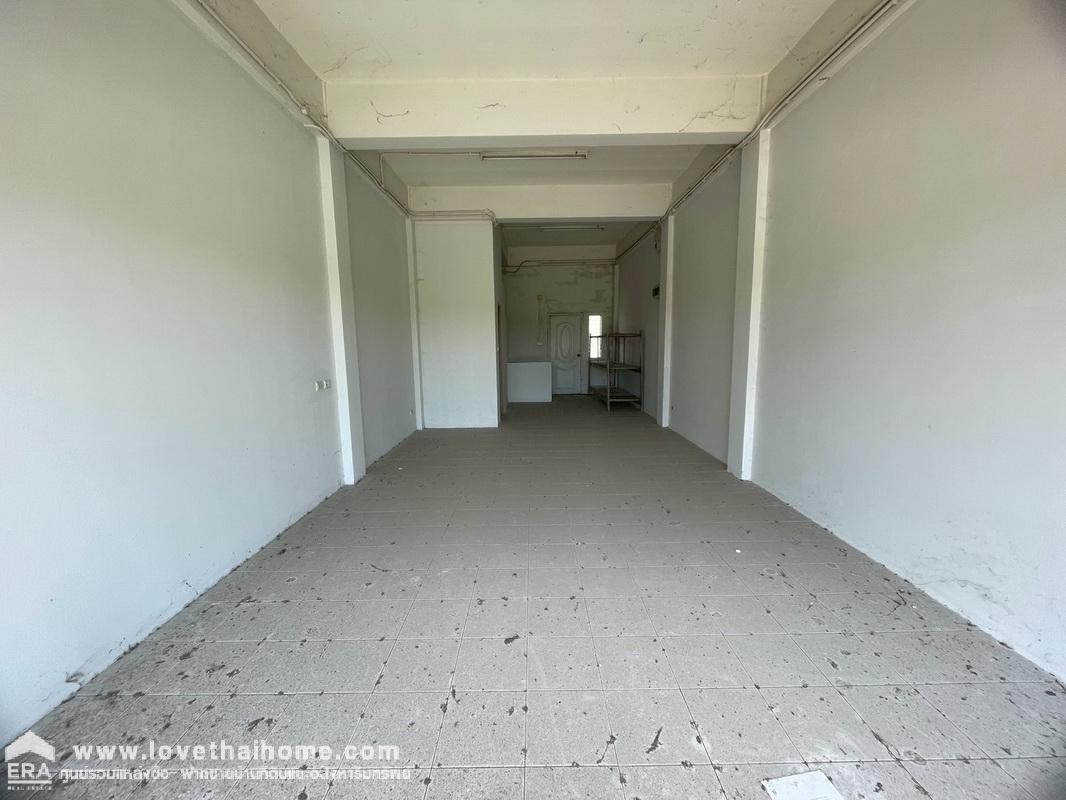 ขายตึกแถว 3 ชั้น ซ.บางนา-ตราด37 หมู่บ้านวิคตอเรีย ไพรเวท ซิตี้ หอมศิล บางปะกง พื้นที่ 20.5 ตารางวา ติดถนนค้าขายได้ ใกล้นิคมเวลโกรว์