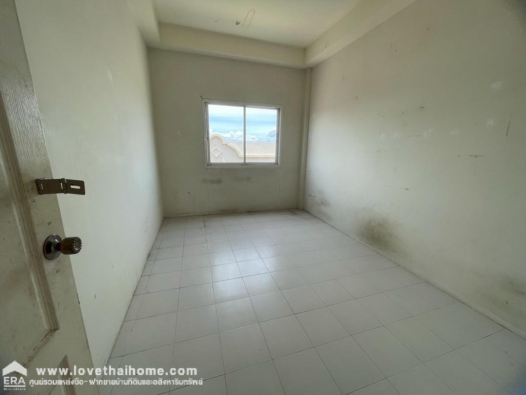 ขายตึกแถว 3 ชั้น ซ.บางนา-ตราด37 หมู่บ้านวิคตอเรีย ไพรเวท ซิตี้ หอมศิล บางปะกง พื้นที่ 20.5 ตารางวา ติดถนนค้าขายได้ ใกล้นิคมเวลโกรว์