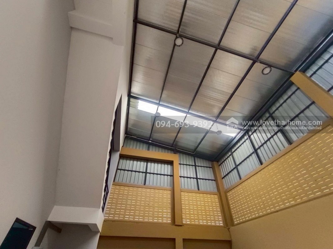 ขายตึกแถว 3 ชั้น หมู่บ้านไชน่าทาวน์ ศาลายา โซน2 ถนนบรมราชชนนี พื้นที่ 52.5 ตรว. พื้นที่กว้างตอบโจทย์ทุกการใช้งาน สวย คุ้ม ถูกมากๆ กว่าหลังอื่นๆ ราคาสุดๆเลย