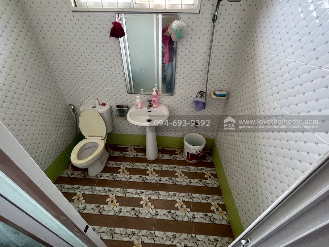 ขายบ้านเดี่ยว 2 ชั้น หมู่บ้านรุ่งกานต์1 เฟส2 บางบัวทอง ขายพร้อมผู้เช่า พื้นที่ 51.2 ตรว. บ้านสวย พร้อมอยู่ พร้อมขาย มี 2 หลังคู่ ขายรวม/แบ่งขายได้ค่ะ
