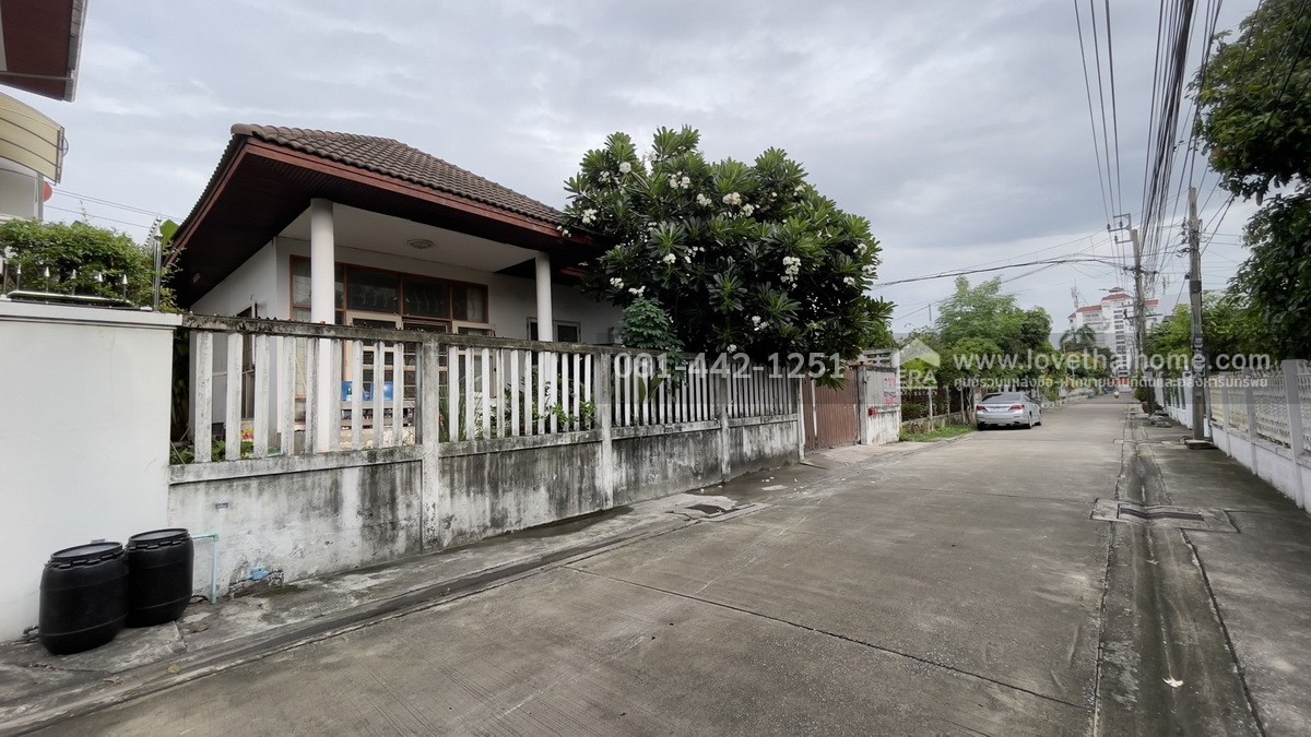 ขายที่ดิน ซอยลาดพร้าว113 หมู่บ้านชื่นสุข พื้นที่ 113 ตรว. ขาย 12.9 ล้านบาท ทำเลใจกลางแนวรถไฟฟ้าย่านบางกะปิ ปากซอยเป็นสถานีรถไฟฟ้าสายสีเหลือง สถานีบางกะปิ