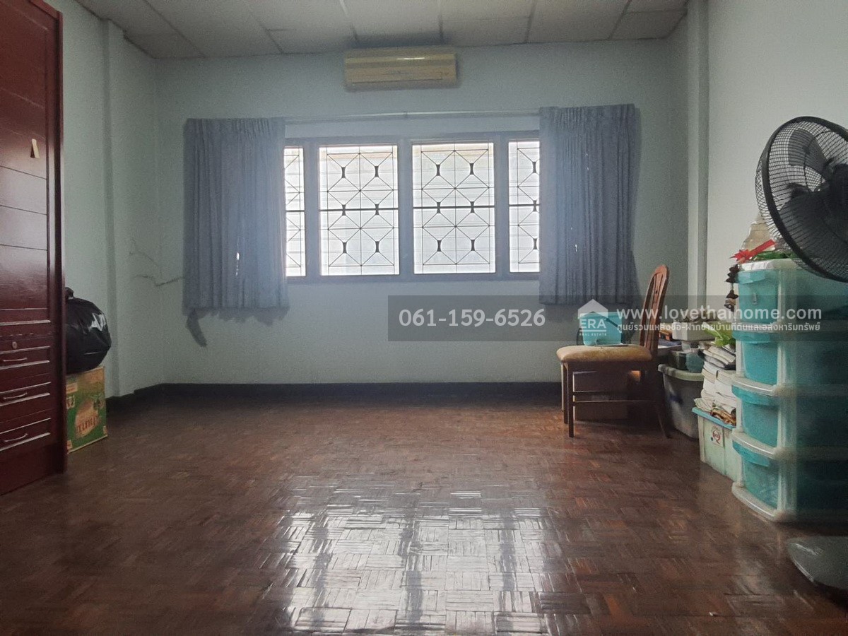 ขายทาวน์เฮ้าส์ หมู่บ้านเสนาวิลล่า คู้บอน 27 แยก 46 18 ตรว. ราคาถูก! ใกล้รถไฟฟ้าสายสีชมพู-สถานีคู้บอน
