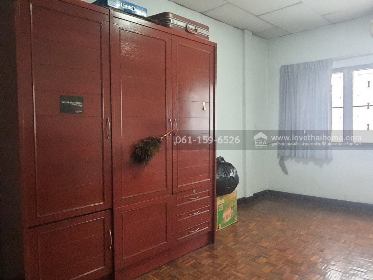 ขายทาวน์เฮ้าส์ หมู่บ้านเสนาวิลล่า คู้บอน 27 แยก 46 18 ตรว. ราคาถูก! ใกล้รถไฟฟ้าสายสีชมพู-สถานีคู้บอน