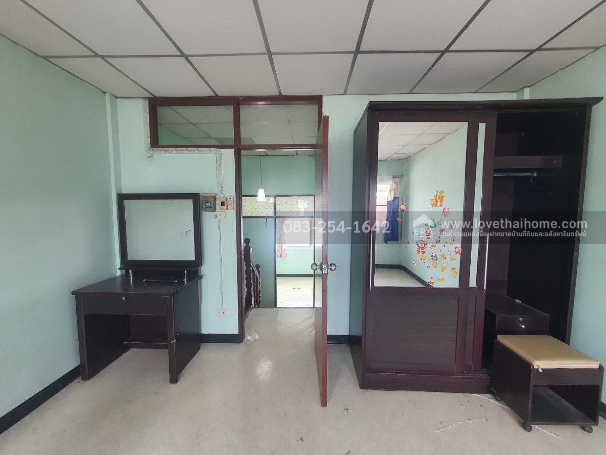 ขายทาวน์เฮ้าส์ บ้านสินสุข ลาดพร้าว 101 ซ.โพธิ์แก้ว 4 พื้นที่ 20 ตร.วา ต่อเติมครบ พร้อมอยู่