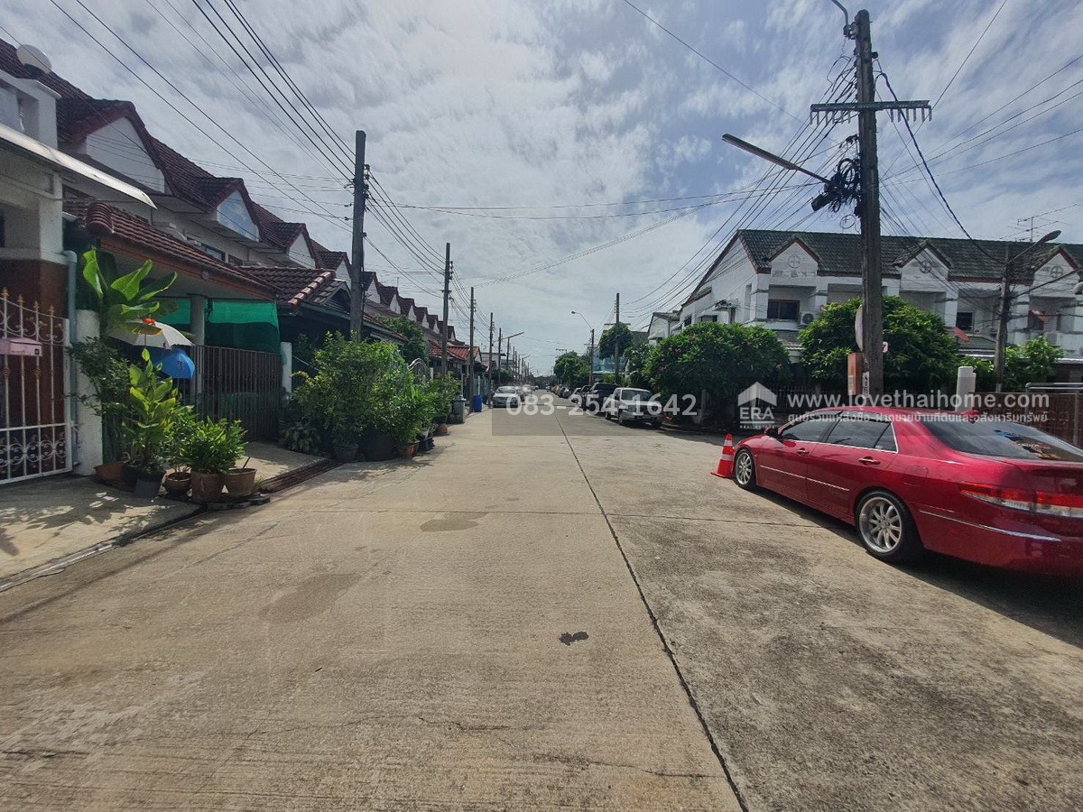ขายทาวน์เฮ้าส์ บ้านสินสุข ลาดพร้าว 101 ซ.โพธิ์แก้ว 4 พื้นที่ 20 ตร.วา ต่อเติมครบ พร้อมอยู่