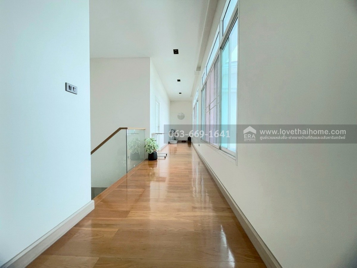 ขายด่วนบ้านเดี่ยวหรู ซอยรามอินทรา 62 เชื่อม ซอยรัชดา-รามอินทรา 3 พื้นที่ 100 ตรว. จัดเต็มทุกฟังก์ชัน ใกล้เมืองแต่สงบ ทำเลทองที่ไม่ควรพลาด 5 นาทีถึงโทลล์เวย์