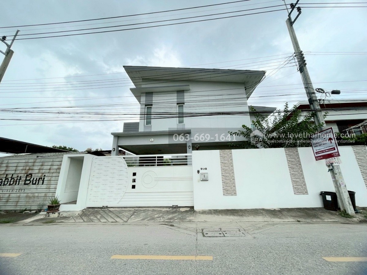 ขายด่วนบ้านเดี่ยวหรู ซอยรามอินทรา 62 เชื่อม ซอยรัชดา-รามอินทรา 3 พื้นที่ 100 ตรว. จัดเต็มทุกฟังก์ชัน ใกล้เมืองแต่สงบ ทำเลทองที่ไม่ควรพลาด 5 นาทีถึงโทลล์เวย์