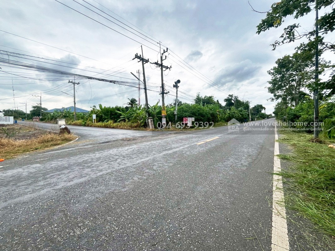 ขายที่ดิน ถนนรังสิต-นครนายก คลอง11 พื้นที่ 200 ตรว. ขายถูกๆ หน้ากว้างติดถนน 19 x 21 เมตร ติดถนนสาธารณะ เดินทางสะดวก แปลงสวย ทางไปวัดป่าคลอง11