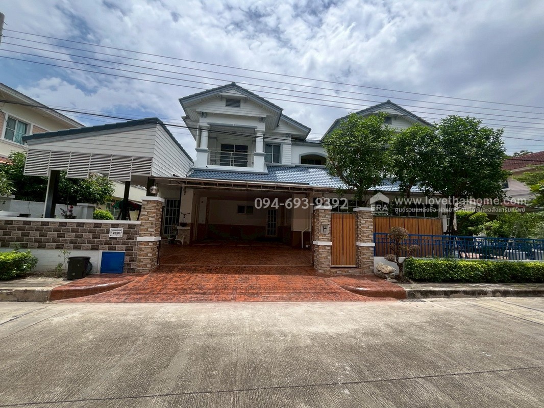 ขายบ้านเดี่ยว 2 ชั้น หมู่บ้านมัณฑนา อ่อนนุช-วงแหวน ถนนสุขาภิบาล2 ซอย25 พื้นที่ 106.4 ตรว. บ้านหรู สวย บรรยากาศเงีย เหมาะพักผ่อน อากาศดีมากๆ พร้อมอยู่ หิ้วกระเป๋ามาอยู่ได้เลย ตกแต่งใหม่พร้อมเฟอร์นิเจอร์ครบเซ็ต