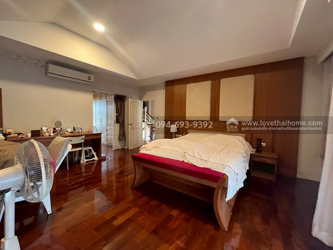 ขายบ้านเดี่ยว 2 ชั้น หมู่บ้านมัณฑนา อ่อนนุช-วงแหวน ถนนสุขาภิบาล2 ซอย25 พื้นที่ 106.4 ตรว. บ้านหรู สวย บรรยากาศเงีย เหมาะพักผ่อน อากาศดีมากๆ พร้อมอยู่ หิ้วกระเป๋ามาอยู่ได้เลย ตกแต่งใหม่พร้อมเฟอร์นิเจอร์ครบเซ็ต