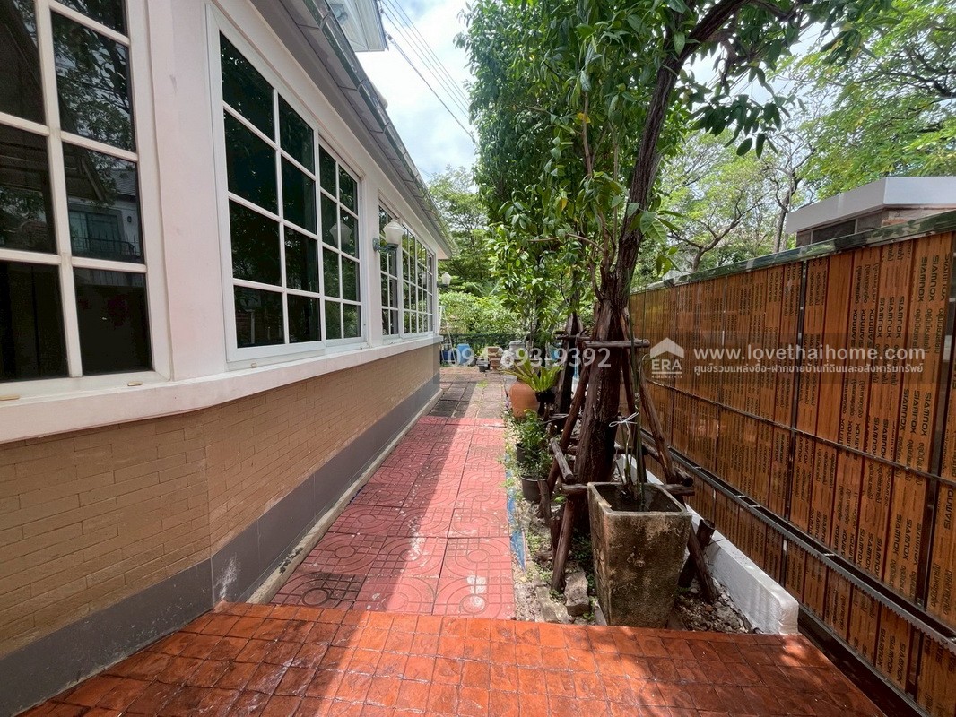 ขายบ้านเดี่ยว 2 ชั้น หมู่บ้านมัณฑนา อ่อนนุช-วงแหวน ถนนสุขาภิบาล2 ซอย25 พื้นที่ 106.4 ตรว. บ้านหรู สวย บรรยากาศเงีย เหมาะพักผ่อน อากาศดีมากๆ พร้อมอยู่ หิ้วกระเป๋ามาอยู่ได้เลย ตกแต่งใหม่พร้อมเฟอร์นิเจอร์ครบเซ็ต