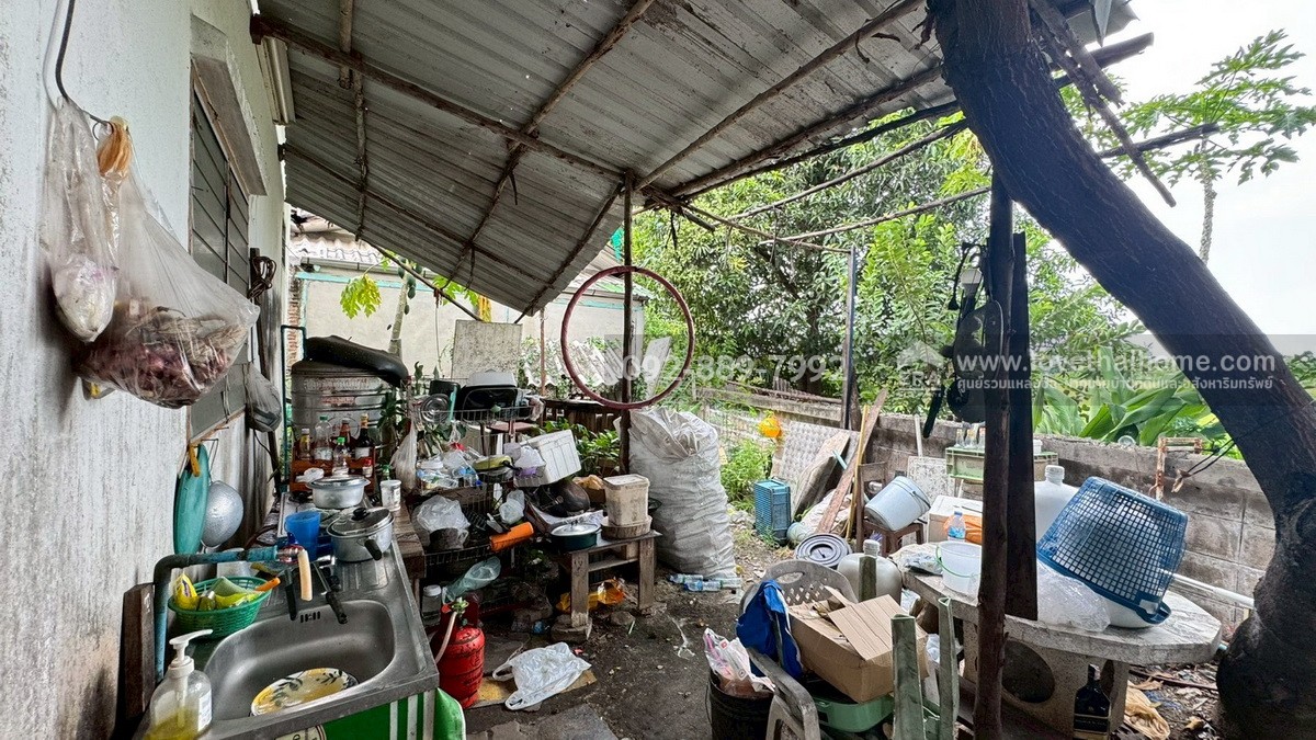 ขายทาวน์เฮ้าส์ หมู่บ้านหรรษา เพชรเกษม93 ซอยเพชรเกษม93 พื้นที่ 32.6 ตรว. ราคาถูกสุดในโครงการ ใกล้แม็คโคร อ้อมน้อย