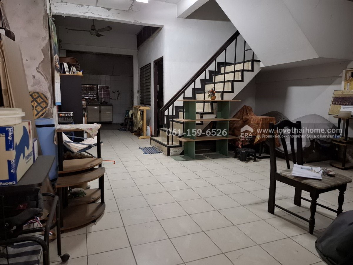 ขายทาวน์เฮ้าส์ หมู่บ้านรินทร์ทอง รามคำแหง 190 บ้าน 3 ชั้น 21.9 ตร.วา ใกล้รถไฟฟ้าสายสีส้ม-สถานีเคหะรามคำแหง (ยังไม่เปิดให้บริการ) เดินทางสะดวกในอนาคต
