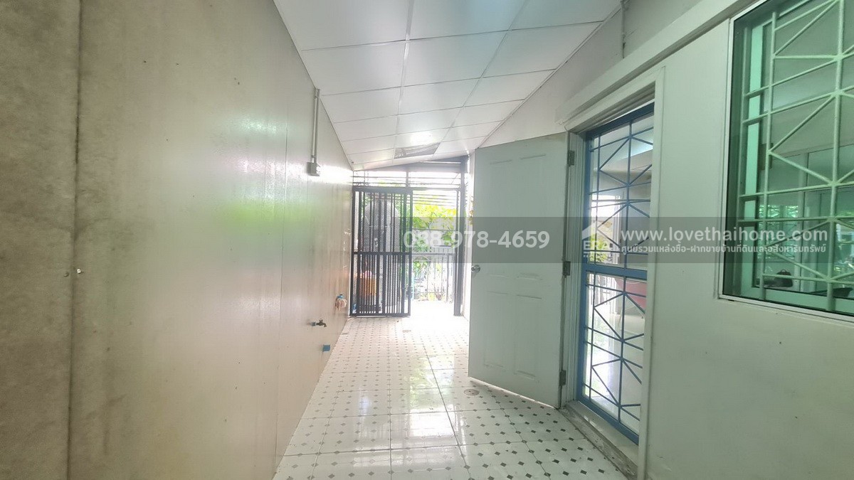 ขายทาวน์เฮ้าส์ 2 ชั้น หมู่บ้านพฤกษาวิลล์50 ถนนรามคำแหง ซอยมิสทีน หลังมุม พื้นที่ 25.4 ตรว. ใกล้รถไฟฟ้าสายสีส้ม สถานีราษฎร์พัฒนา ต่อเติมเต็มพื้นที่ แถมแอร์ 4 เครื่อง พร้อมอยู่