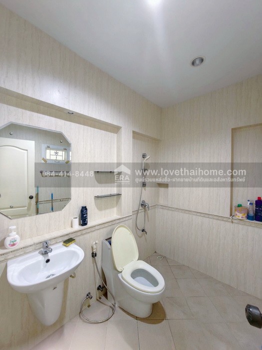 ขายทาวน์โฮม 3 ชั้น หมู่บ้านศิรินโฮม ลาดพร้าว 101 หลังมุม 28.1 ตร.วา ใกล้รถไฟฟ้าสายสีเหลือง-สถานีลาดพร้าว 101 ราคาถูก เข้าออกได้หลายทาง ซ.ลาดพร้าว 87, ถ.เลียบทางด่วนรามอินทรา