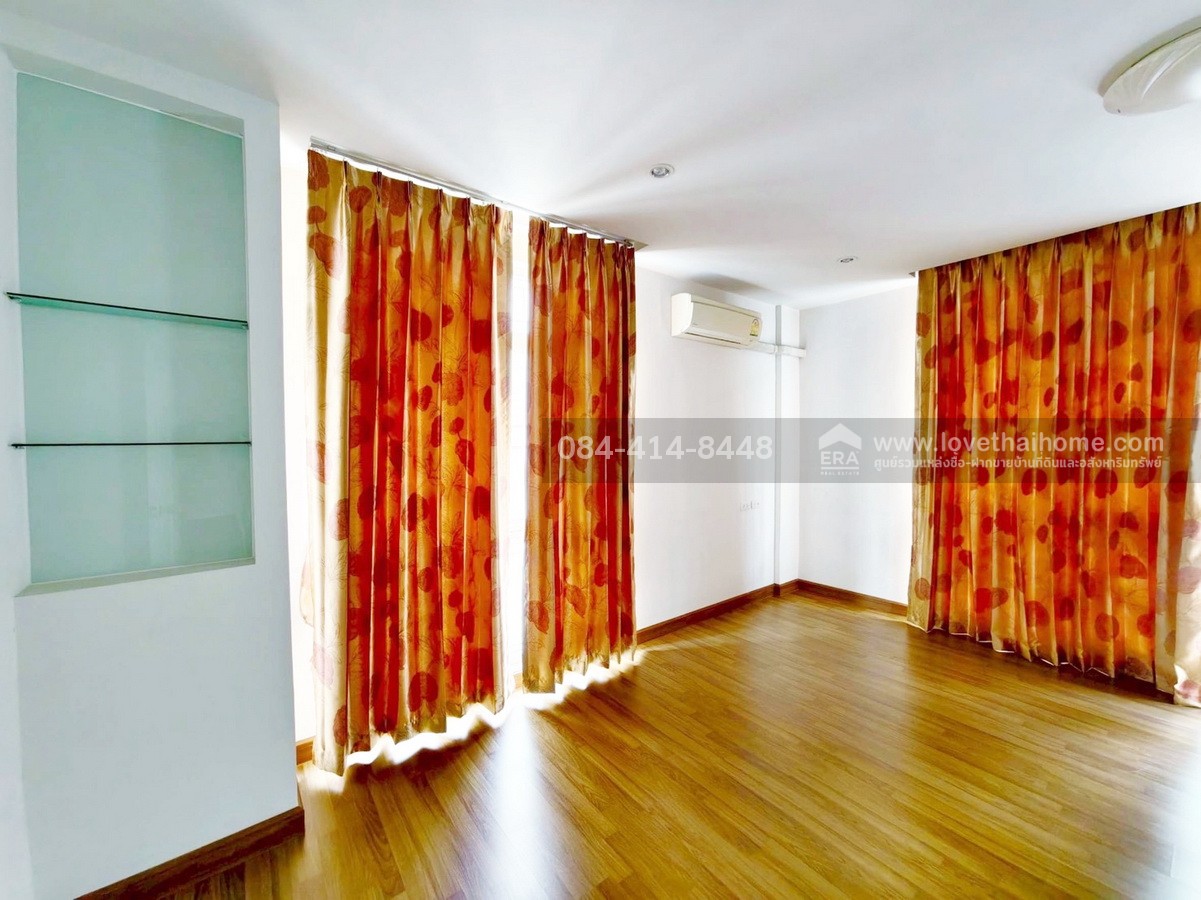 ขายทาวน์โฮม 3 ชั้น หมู่บ้านศิรินโฮม ลาดพร้าว 101 หลังมุม 28.1 ตร.วา ใกล้รถไฟฟ้าสายสีเหลือง-สถานีลาดพร้าว 101 ราคาถูก เข้าออกได้หลายทาง ซ.ลาดพร้าว 87, ถ.เลียบทางด่วนรามอินทรา