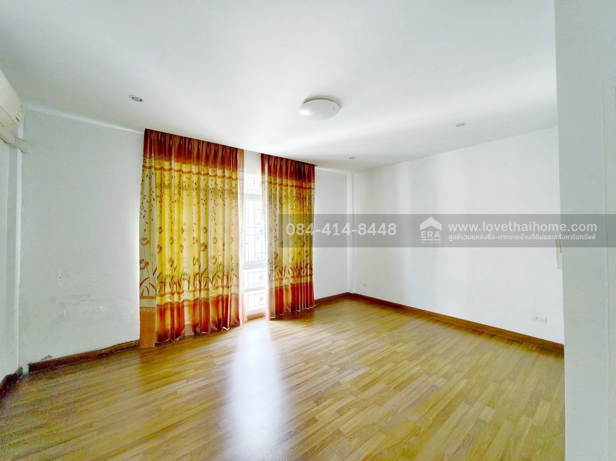 ขายทาวน์โฮม 3 ชั้น หมู่บ้านศิรินโฮม ลาดพร้าว 101 หลังมุม 28.1 ตร.วา ใกล้รถไฟฟ้าสายสีเหลือง-สถานีลาดพร้าว 101 ราคาถูก เข้าออกได้หลายทาง ซ.ลาดพร้าว 87, ถ.เลียบทางด่วนรามอินทรา