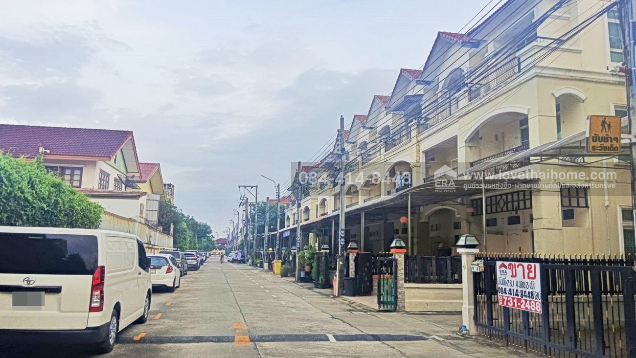 ขายทาวน์โฮม 3 ชั้น หมู่บ้านศิรินโฮม ลาดพร้าว 101 หลังมุม 28.1 ตร.วา ใกล้รถไฟฟ้าสายสีเหลือง-สถานีลาดพร้าว 101 ราคาถูก เข้าออกได้หลายทาง ซ.ลาดพร้าว 87, ถ.เลียบทางด่วนรามอินทรา