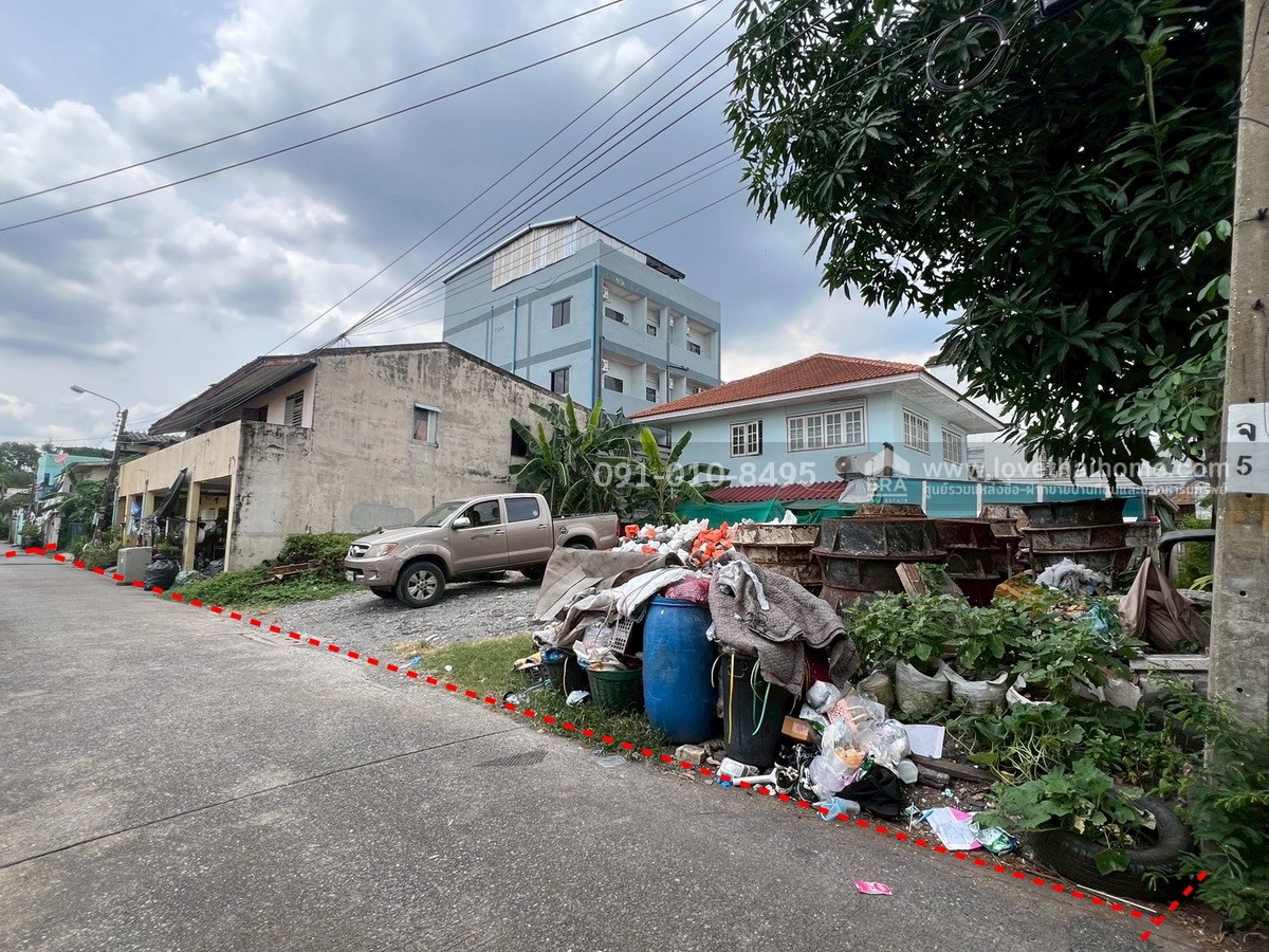 ขายที่ดินย่านลาดพร้าว ในซอยแจ่มจันทร์ (นาคนิวาส 16) ประดิษฐ์มนูธรรม 15 (ผังเมืองสีเหลือง) 148 ตร.วา พร้อมสิ่งปลูกสร้าง ใกล้เซ็นทรัลอีสวิลล์ เพียง 1 กม.