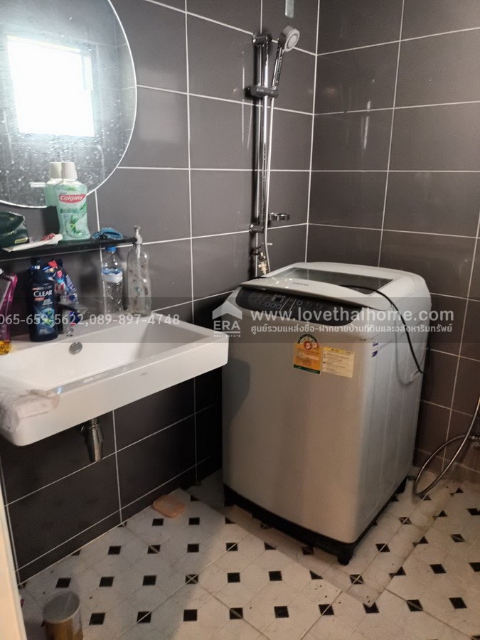 ขายบ้านแฝด หมู่บ้านภัทรีดา เรสซิเดนซ์ ราชพฤกษ์-ปทุมธานี หลังมุม 52.9 ตรว. ใกล้ทางด่วนอุดรรัถยา เดินทางเข้าเมืองสะดวก ราคาพิเศษ
