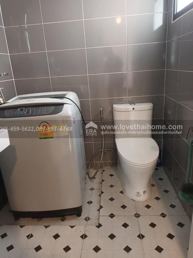 ขายบ้านแฝด หมู่บ้านภัทรีดา เรสซิเดนซ์ ราชพฤกษ์-ปทุมธานี หลังมุม 52.9 ตรว. ใกล้ทางด่วนอุดรรัถยา เดินทางเข้าเมืองสะดวก ราคาพิเศษ