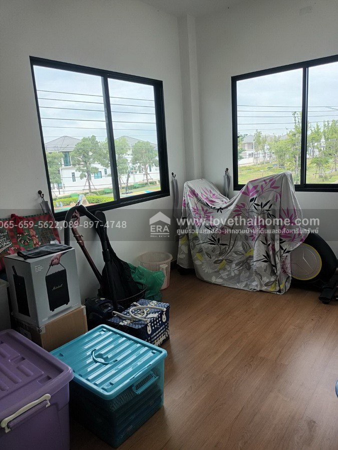 ขายบ้านแฝด หมู่บ้านภัทรีดา เรสซิเดนซ์ ราชพฤกษ์-ปทุมธานี หลังมุม 52.9 ตรว. ใกล้ทางด่วนอุดรรัถยา เดินทางเข้าเมืองสะดวก ราคาพิเศษ