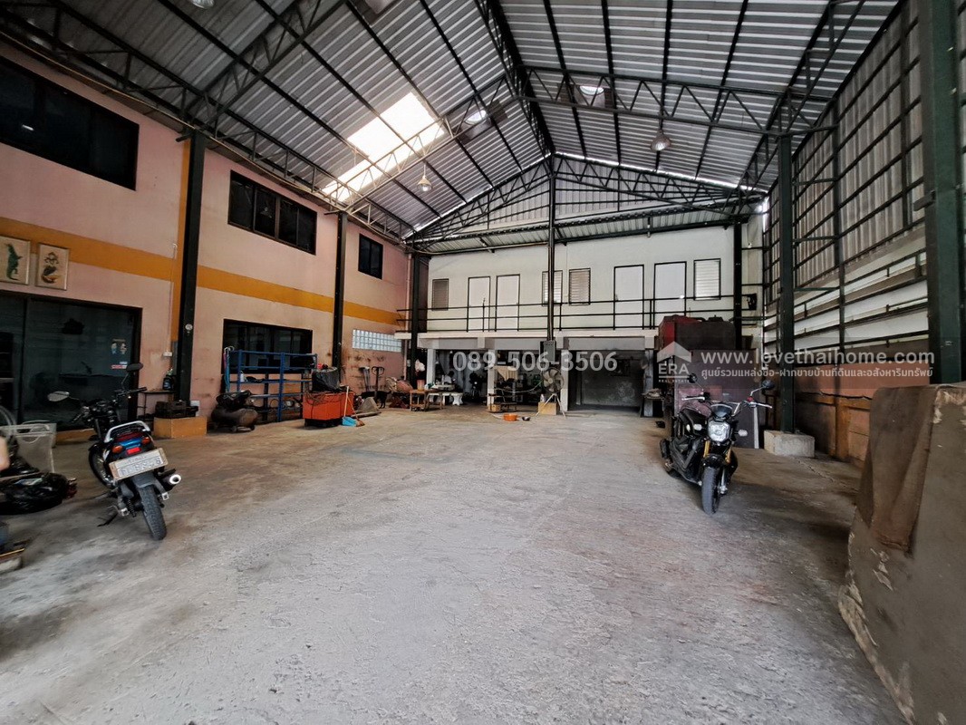 ขายโกดังพร้อมสำนักงาน คลอง11 ธัญบุรี ถ.รังสิต-นครนายก ขนาด 70 ตารางวา โกดังพร้อมสำนักงาน และมีห้องพักคนงาน