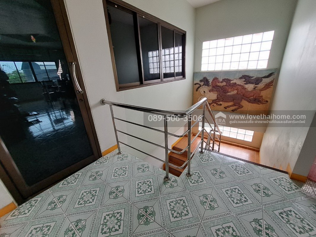 ขายโกดังพร้อมสำนักงาน คลอง11 ธัญบุรี ถ.รังสิต-นครนายก ขนาด 70 ตารางวา โกดังพร้อมสำนักงาน และมีห้องพักคนงาน