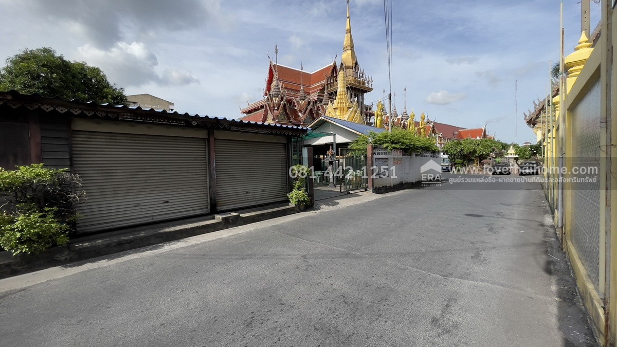 ขายที่ดินซอยลาดพร้าว-วังหิน23  พื้นที่ 291 ตรว.ขายเพียง35ล้าน หรือให้เช่า 150,000 บาท/เดือน ทำเลค้าขายสุดยอด ตรงข้ามวัดลาดพร้าว เหมาะทำมินิมาร์ท ร้านอาหาร ใครอยากค้าขายบอกได้เลยว่าแปลงนี้ใช่เลย 