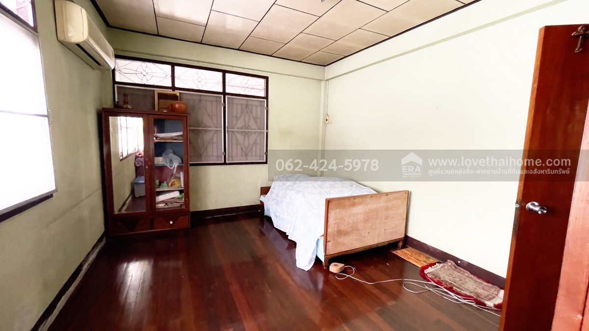 ขายบ้านเดี่ยว ซอยลาดพร้าว115 หมู่บ้านศานตินิเวศน์ หลังมุม พื้นที่ 79 ตรว. ใกล้รถไฟฟ้าสายสีเหลือง สถานีบางกะปิ