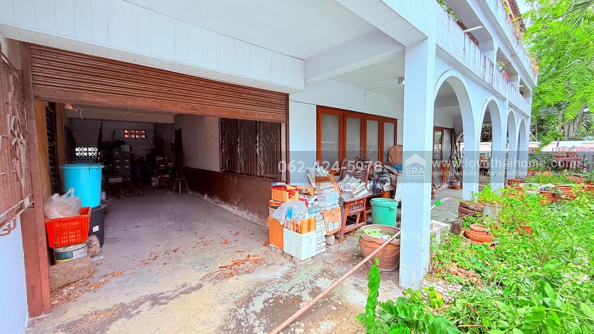 ขายบ้านเดี่ยว ซอยลาดพร้าว115 หมู่บ้านศานตินิเวศน์ หลังมุม พื้นที่ 79 ตรว. ใกล้รถไฟฟ้าสายสีเหลือง สถานีบางกะปิ