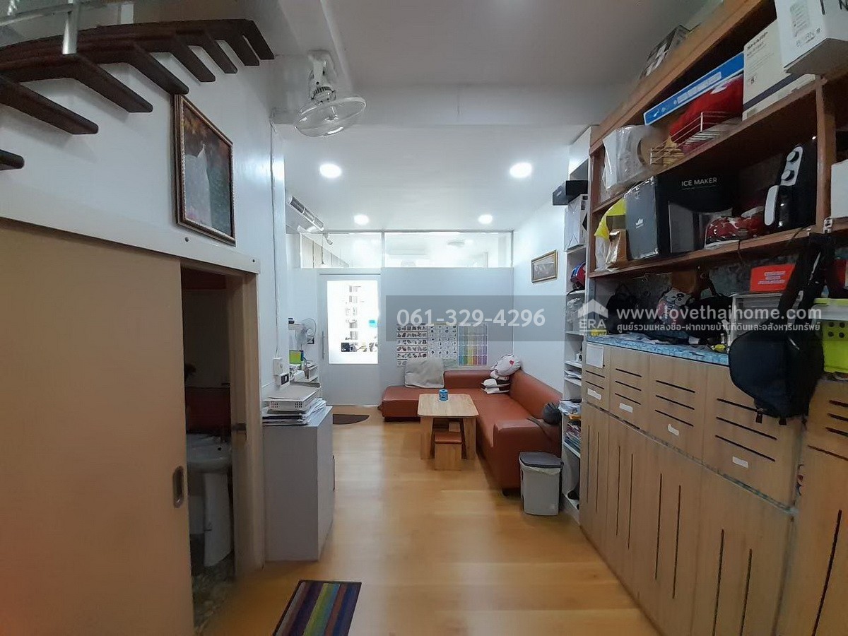 ขายอาคารพาณิชย์ หมู่บ้านเดอะเนเจอร์ซิตี้ เพชรเกษม 69 หนองแขม พื้นที่ 16.6 ตร.วา สภาพนางฟ้า บิ้วอินใหม่ทั้งหลัง