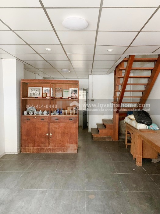 ขายทาวน์เฮ้าส์ หมู่บ้านพิมพ์ทอง ซ.ลาดพร้าว 101 พื้นที่ 16 ตร.วา ทำเลดี ใกล้รถไฟฟ้าสายสีเหลือง-สถานีลาดพร้าว 101 ราคาถูกสุดในโครงการ