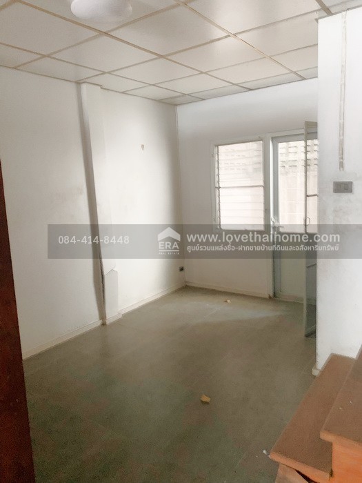 ขายทาวน์เฮ้าส์ หมู่บ้านพิมพ์ทอง ซ.ลาดพร้าว 101 พื้นที่ 16 ตร.วา ทำเลดี ใกล้รถไฟฟ้าสายสีเหลือง-สถานีลาดพร้าว 101 ราคาถูกสุดในโครงการ