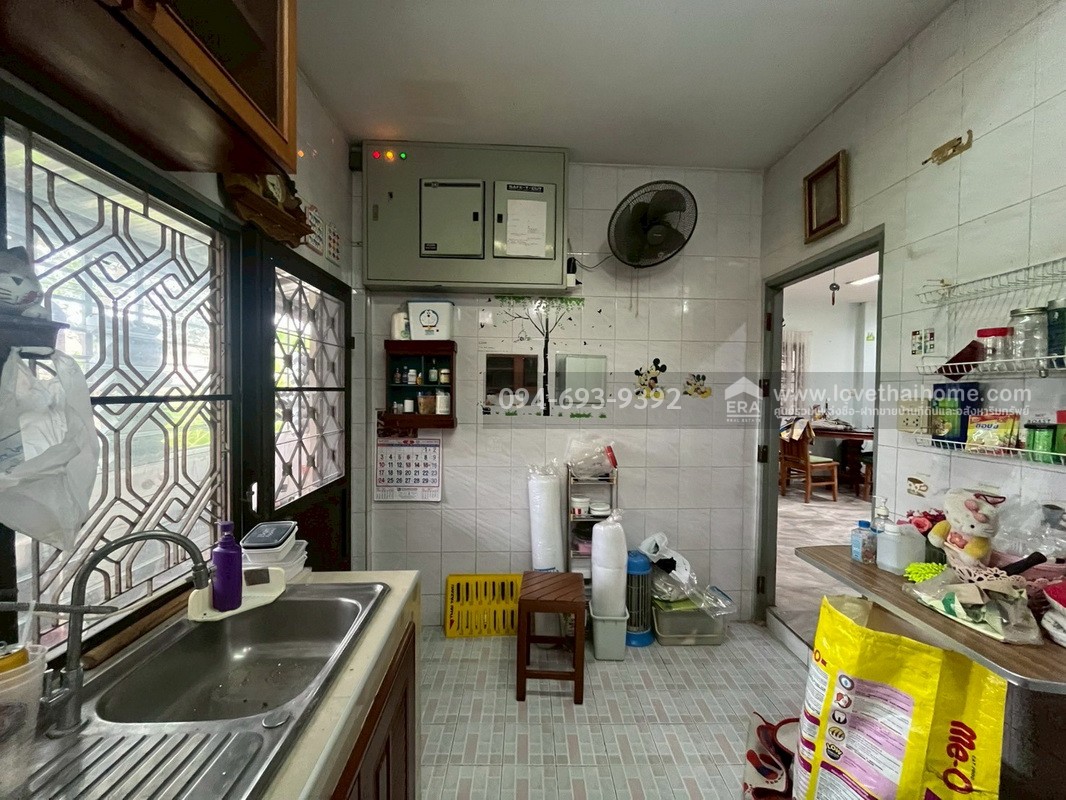ขายบ้านเดี่ยว 2 ชั้น หมู่บ้านกานดาการ์เด้น บางบอน5 บ้านพร้อมอยู่ สวย ราคาถูกใจ ชัวร์ๆ พื้นที่ 53 ตรว. พร้อมเข้าอยู่หิ้วกระเป๋ามาได้เลย สภาพบ้านสวย ด่วนๆ ถูกๆ (ไฟฟ้า 3 เฟส)