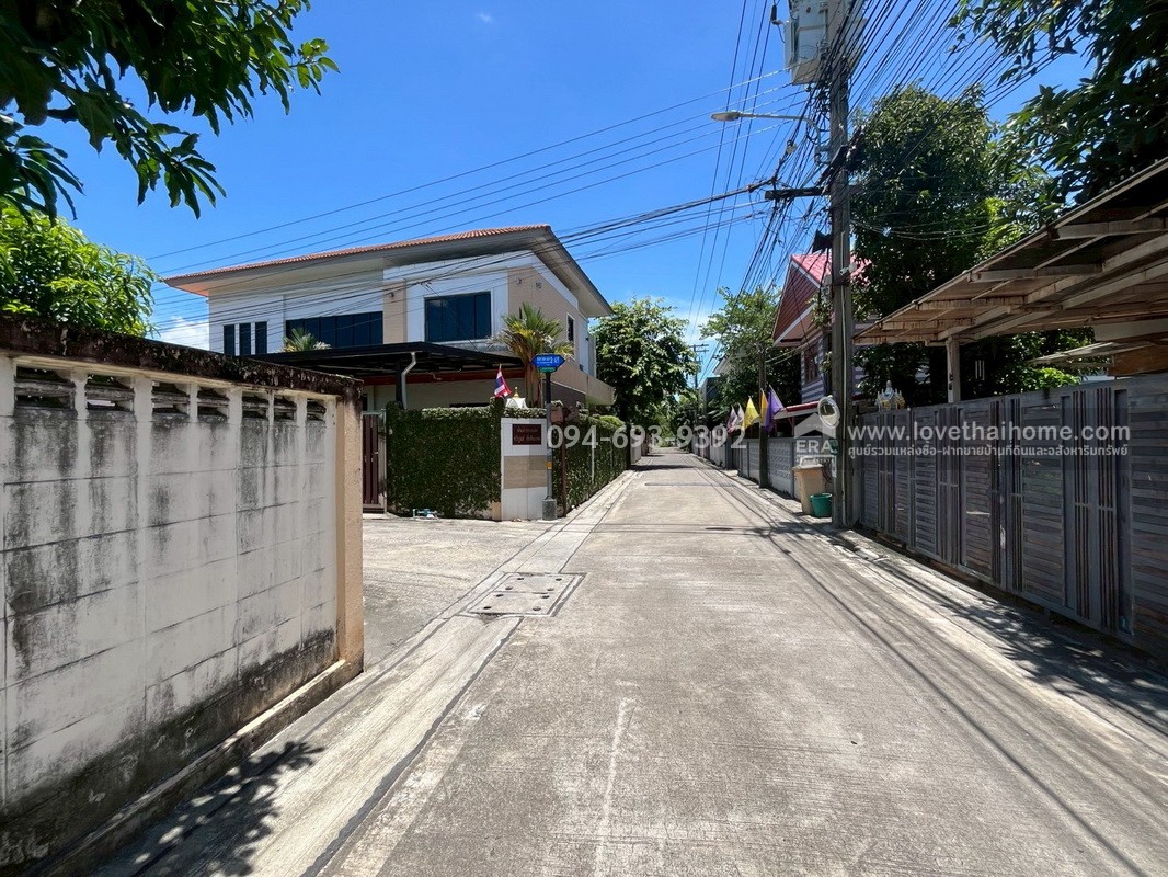 ขายบ้านสวย ซอยกรุงเทพนนท์3 แยก4/5 พื้นที่ 50 ตรว. ไม่มีขายอีกแล้ว มีแค่หลังนี้หลังเดียว อากาสดี เงียบสงบ ทำเลทอง เดินทางง่าย สะดวกมากๆ !ด่วนๆ อยากขายด่วนจร้า!