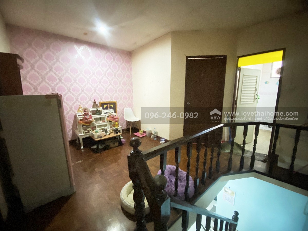 ขายทาวน์เฮ้าส์ หมู่บ้านธนะสิน โครงการ 6 ซ.6 นวมินทร์ 68 พื้นที่ 17 ตรว. ราคาถูกมาก เดินทางสะดวก ร้านอาหารเยอะ