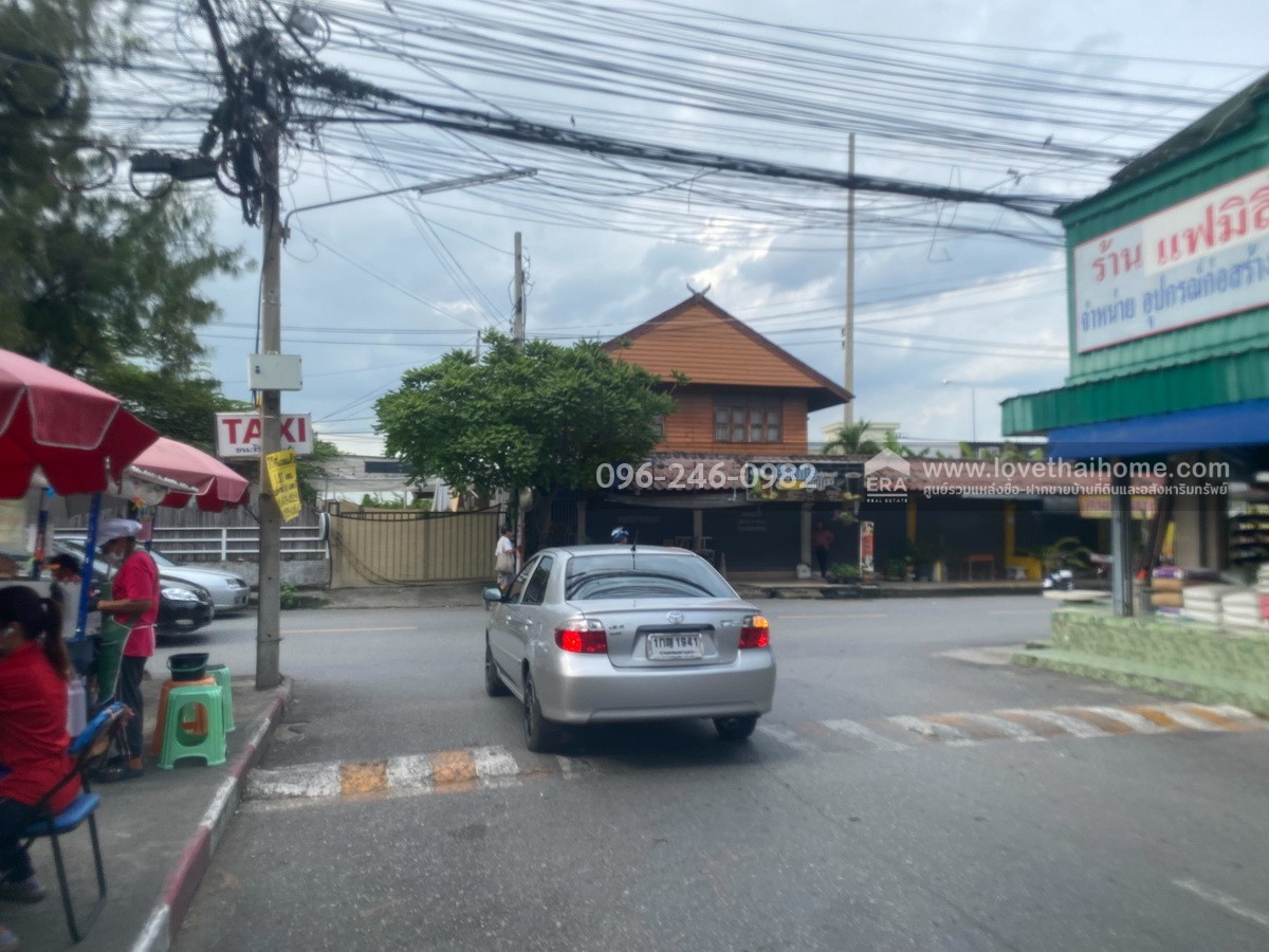 ขายทาวน์เฮ้าส์ หมู่บ้านธนะสิน โครงการ 6 ซ.6 นวมินทร์ 68 พื้นที่ 17 ตรว. ราคาถูกมาก เดินทางสะดวก ร้านอาหารเยอะ