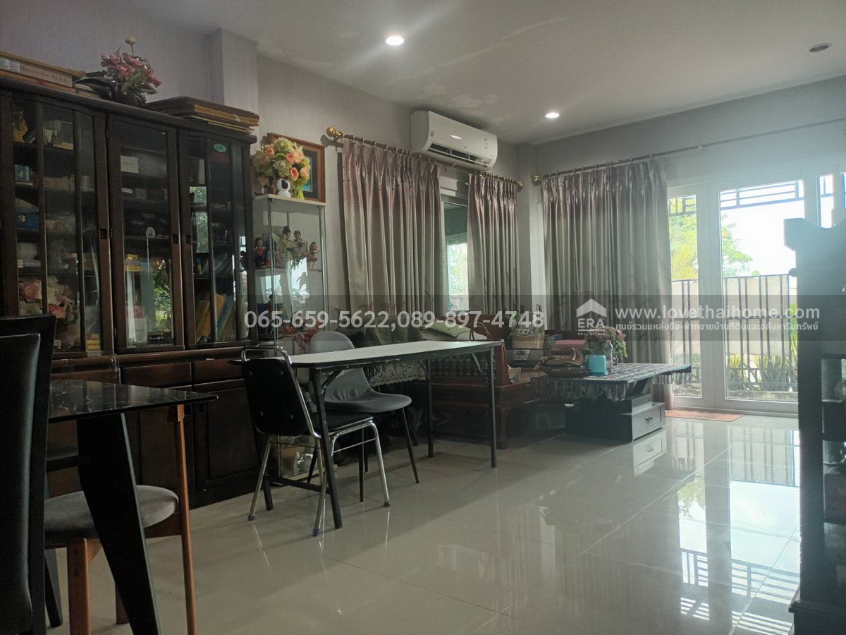 ขายบ้านเดี่ยว หมู่บ้านเดอะสวีทการ์เด้นวิลล์ 2 ถ.หนองระแหง หลังมุม 67.3 ตร.วา  ใกล้ทางด่วนวงแหวนรอบนอก (บางนา-บางปะอิน) ราคาพิเศษ
