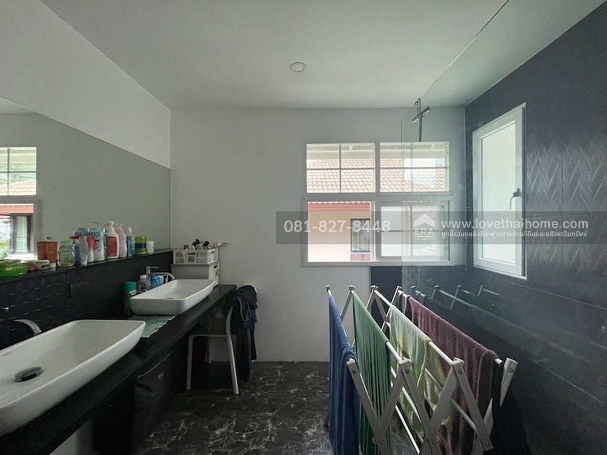 ขายบ้านเดี่ยว หมู่บ้านวราบดินทร์ วงแหวน-ลำลูกกา คลอง 5 พื้นที่ 81 ตร.วา พร้อมอยู่ ทำเลเยี่ยม ใกล้ทางด่วนกาญจนาภิเษก (วงแหวนรอบนอกตะวันออก) และสามารถเชื่อมต่อถนนนิมิตใหม่ได้