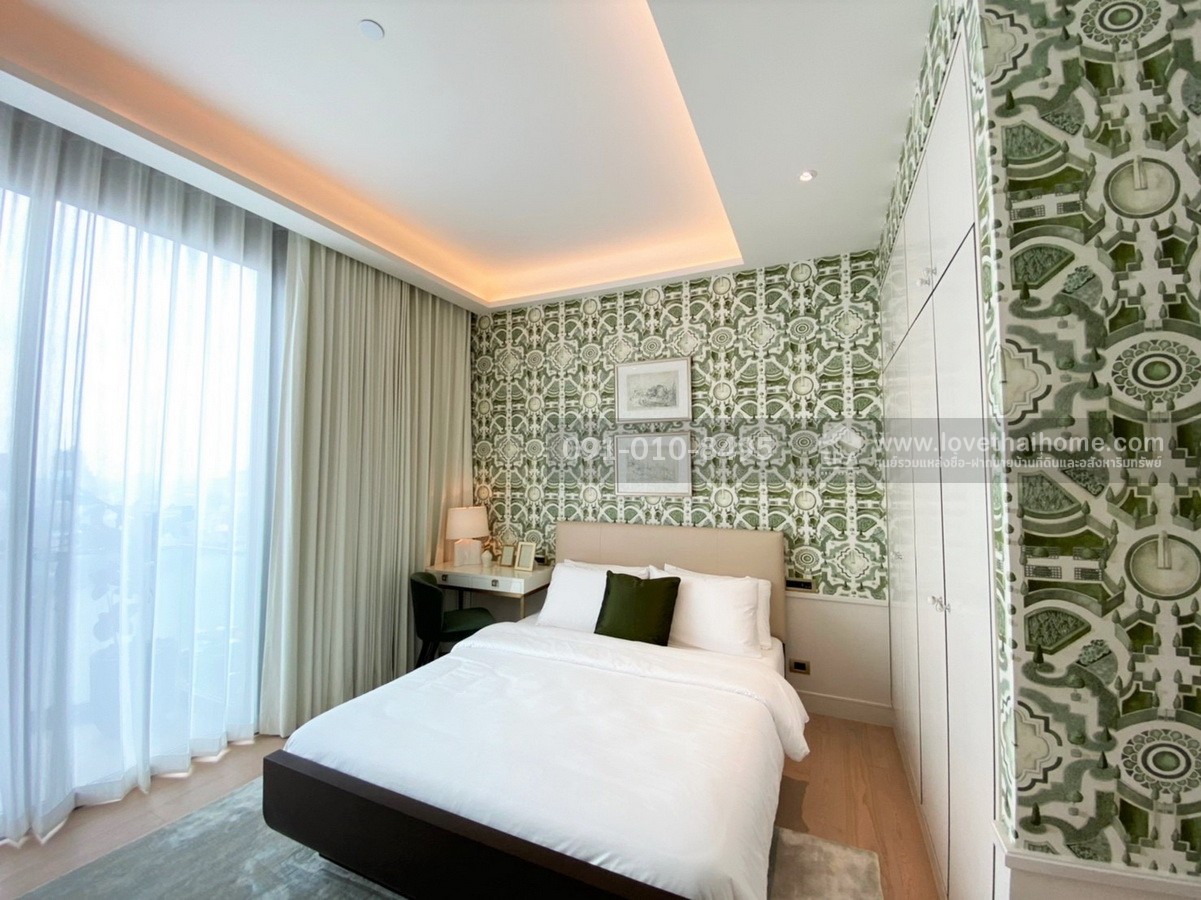 ขาย Penthouse สุดหรู The Residences at Mandarin Oriental Bangkok ( ICONSIAM ) วิวโค้งแม่น้ำเจ้าพระยา  พื้นที่ใช้สอย 163.41 ตร.ม. ชั้น 25–26 (วิวพาโนรามา) พร้อมเฟอร์นิเจอร์ใหม่เอี่ยมครบครัน พร้อมเข้าอยู่ทันที