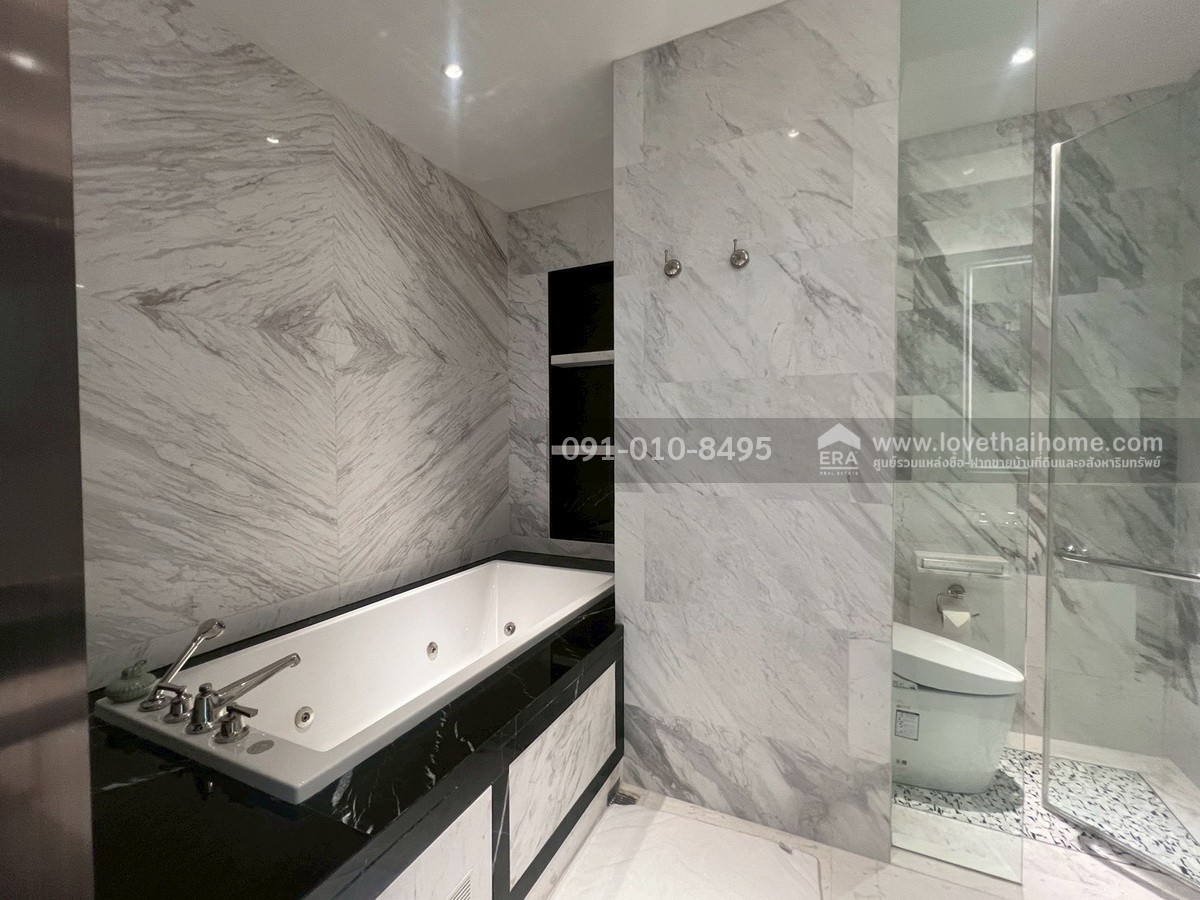 ขาย Penthouse สุดหรู The Residences at Mandarin Oriental Bangkok ( ICONSIAM ) วิวโค้งแม่น้ำเจ้าพระยา  พื้นที่ใช้สอย 163.41 ตร.ม. ชั้น 25–26 (วิวพาโนรามา) พร้อมเฟอร์นิเจอร์ใหม่เอี่ยมครบครัน พร้อมเข้าอยู่ทันที